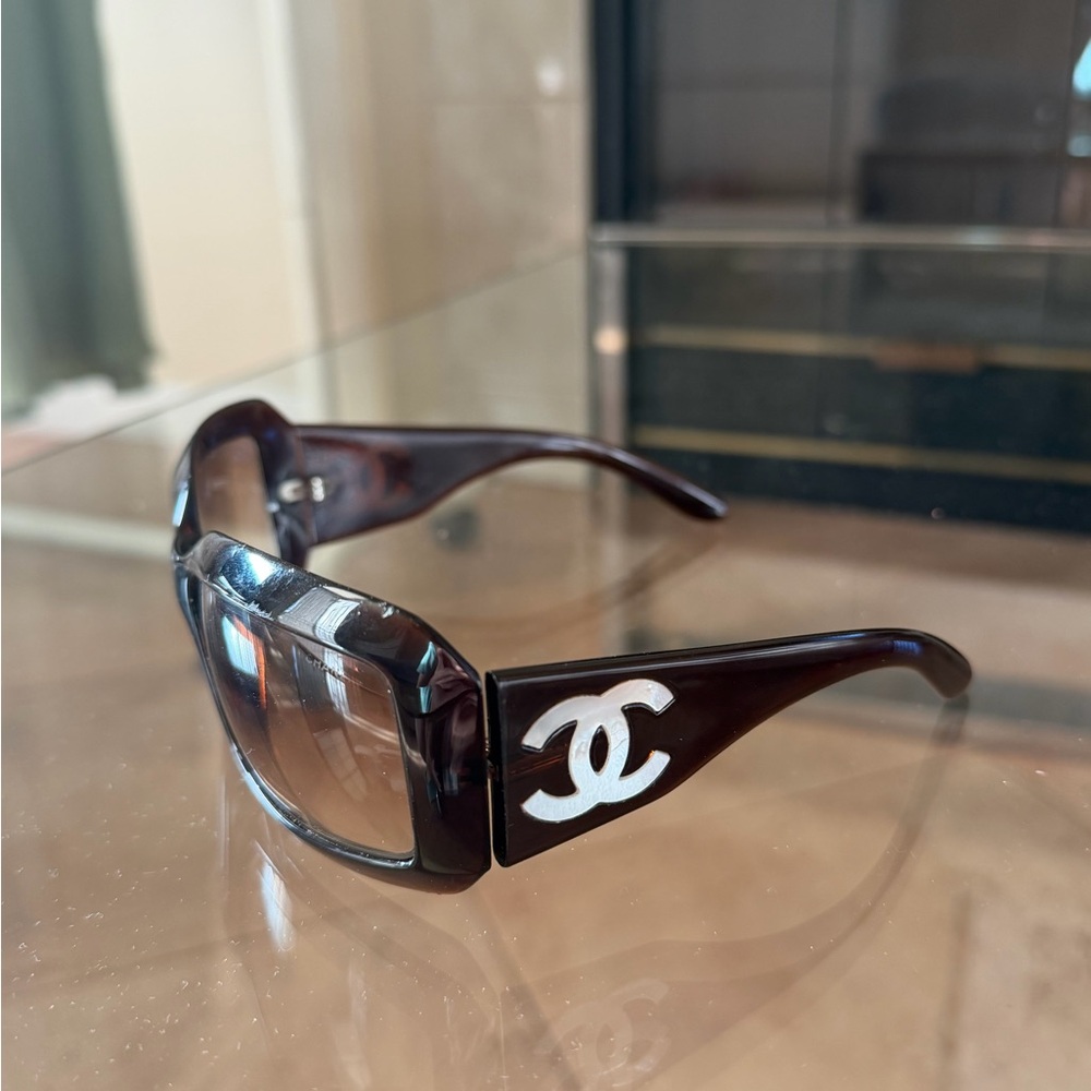 CHANEL Vintage Brown Sunglasses with White CC Logo